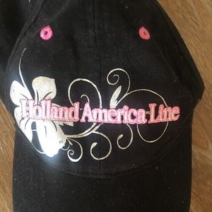 Holland American Ball beach hat  black and pink